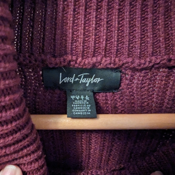 Turtleneck tunic sweater - Picture 3 of 3